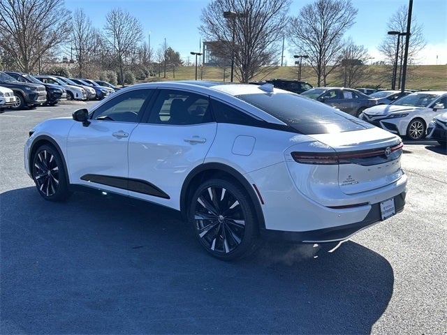 2023 Toyota Crown Platinum