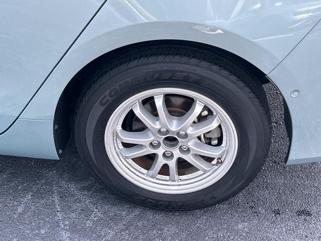 2020 Toyota Prius LE