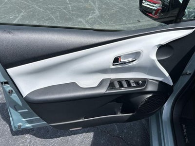 2020 Toyota Prius LE