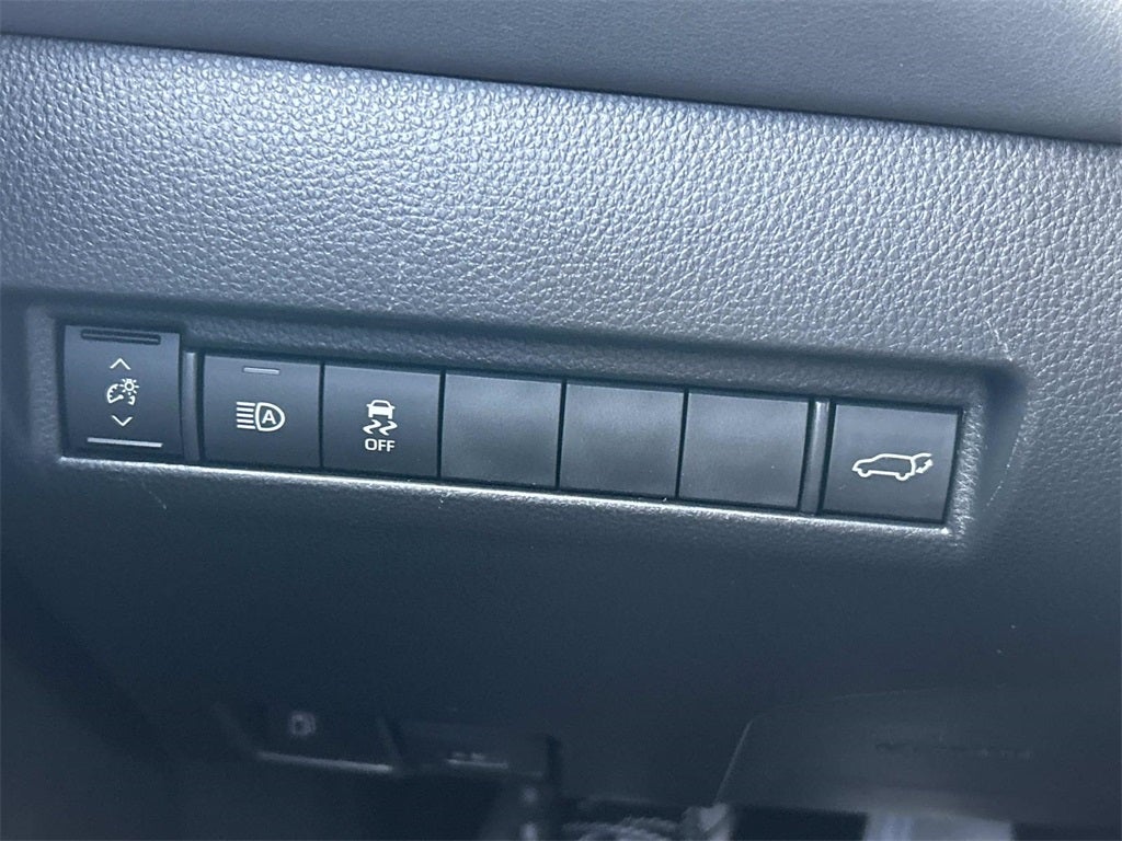 2023 Toyota Venza LE