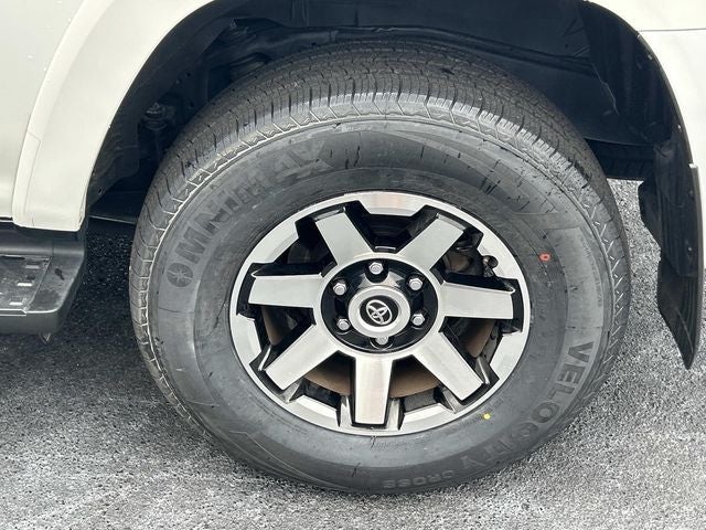 2024 Toyota 4Runner TRD Off-Road