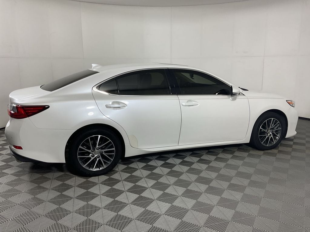 2016 Lexus ES 350 Luxury