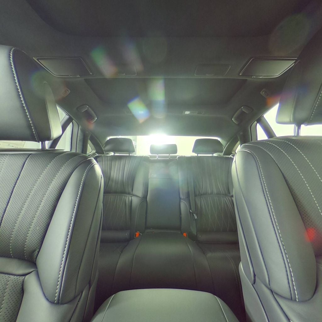 2023 Lexus LS 500