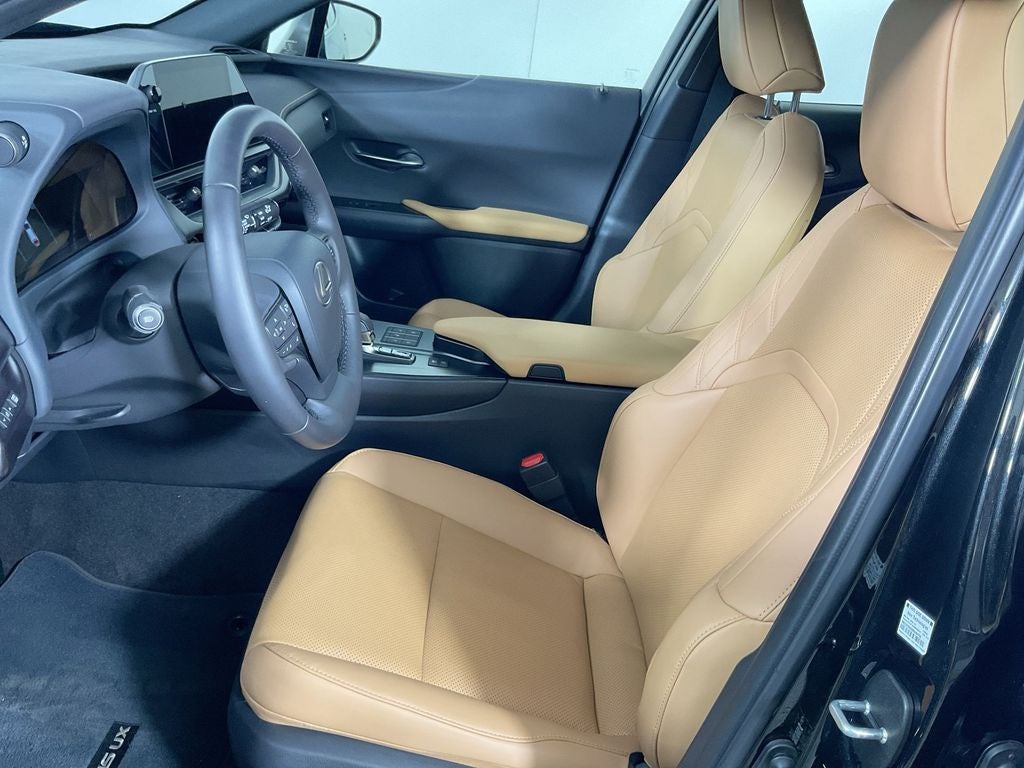 2025 Lexus UX 300h Premium