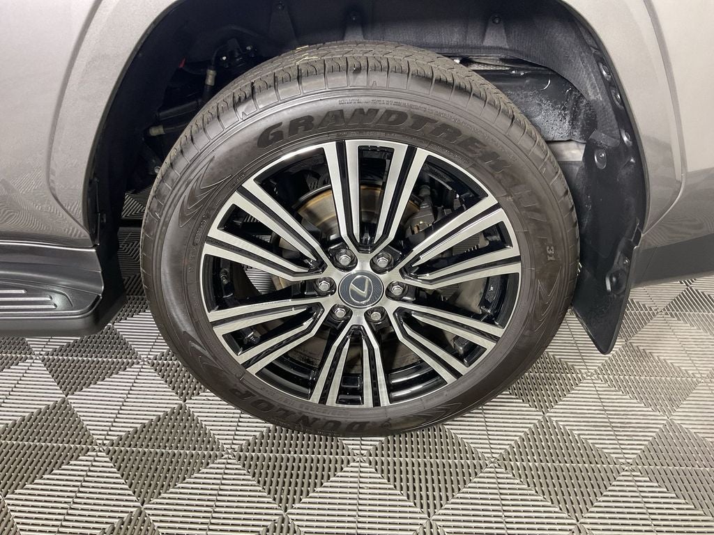 2025 Lexus LX 600 Luxury