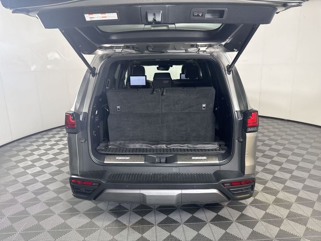 2023 Lexus LX 600 Luxury