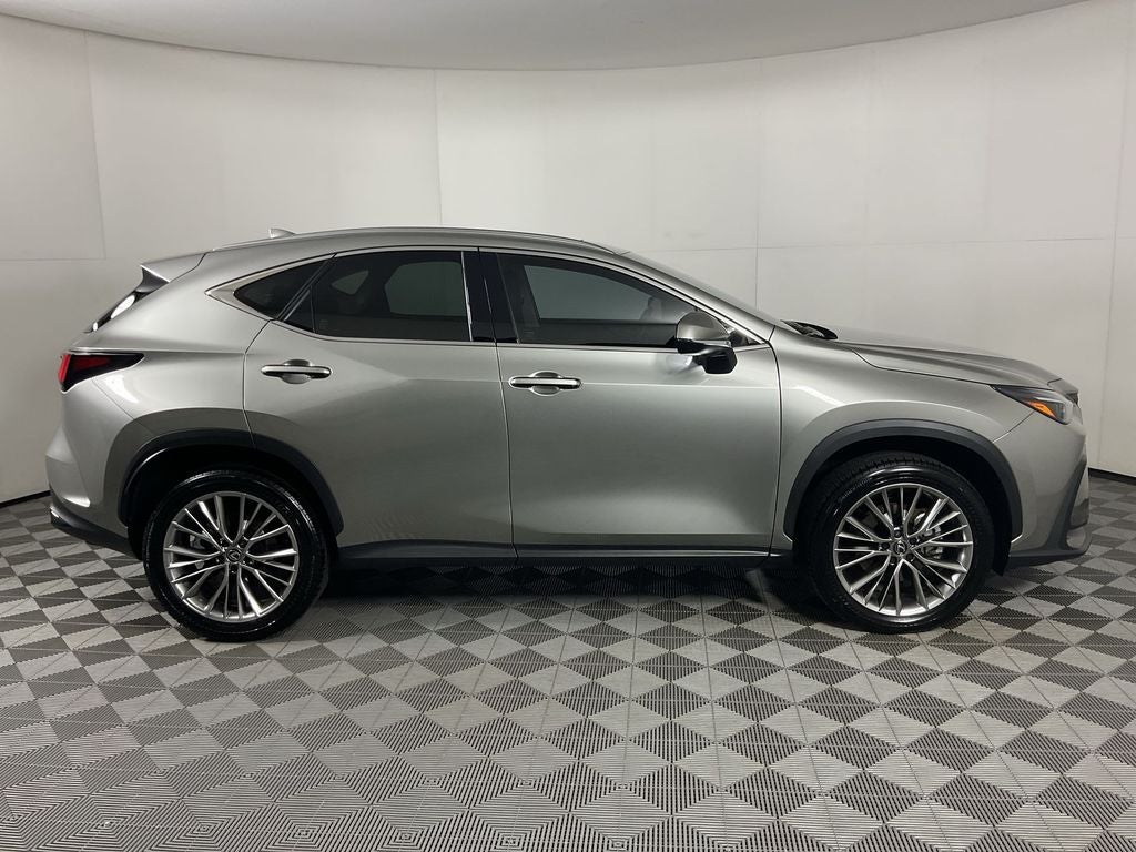 2025 Lexus NX 350h Premium