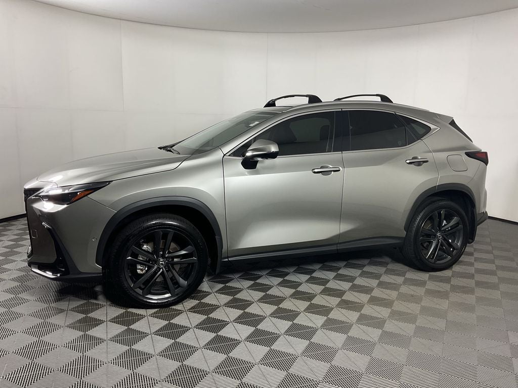2025 Lexus NX 450h+ Luxury