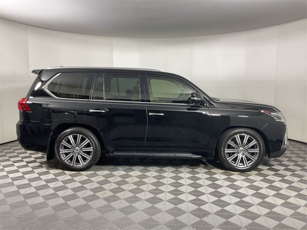 2016 Lexus LX 570