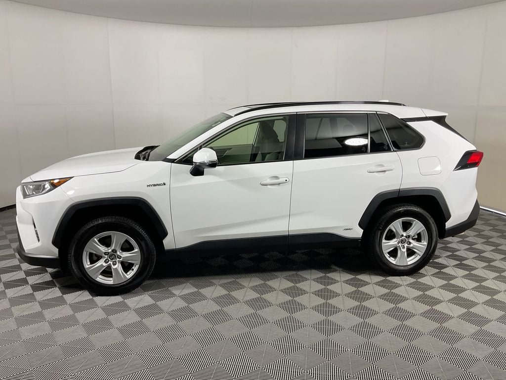 2021 Toyota RAV4 Hybrid XLE