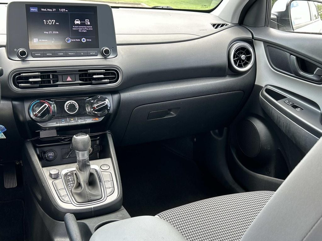 2022 Hyundai Kona SE