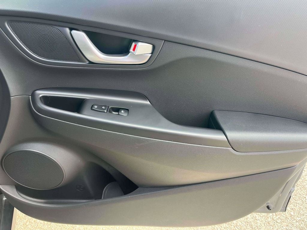 2023 Hyundai Kona Electric SEL