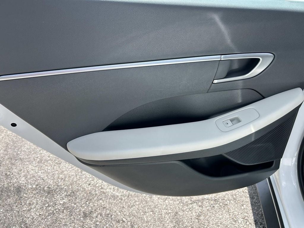 2025 Hyundai Sonata SE