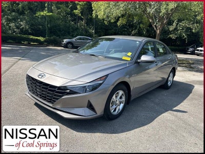 2023 Hyundai Elantra SE