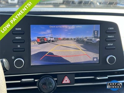 2022 Hyundai Elantra SEL