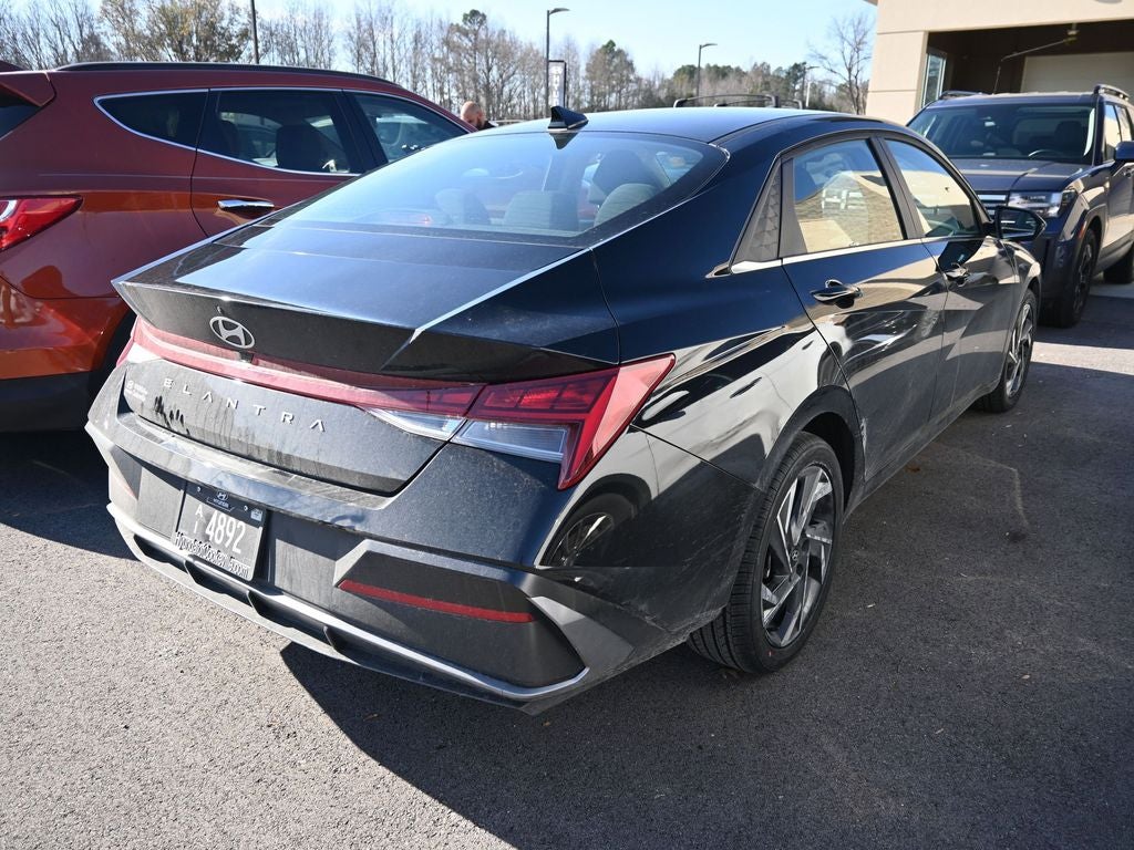 2024 Hyundai Elantra SEL