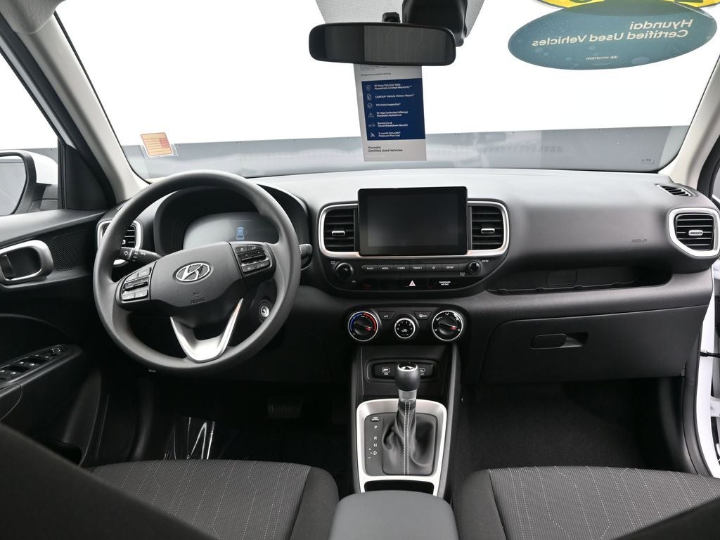 2025 Hyundai Venue SE