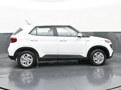 2025 Hyundai Venue SE