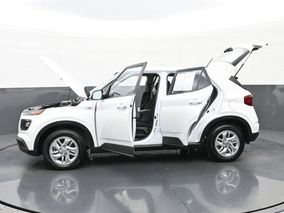 2025 Hyundai Venue SE