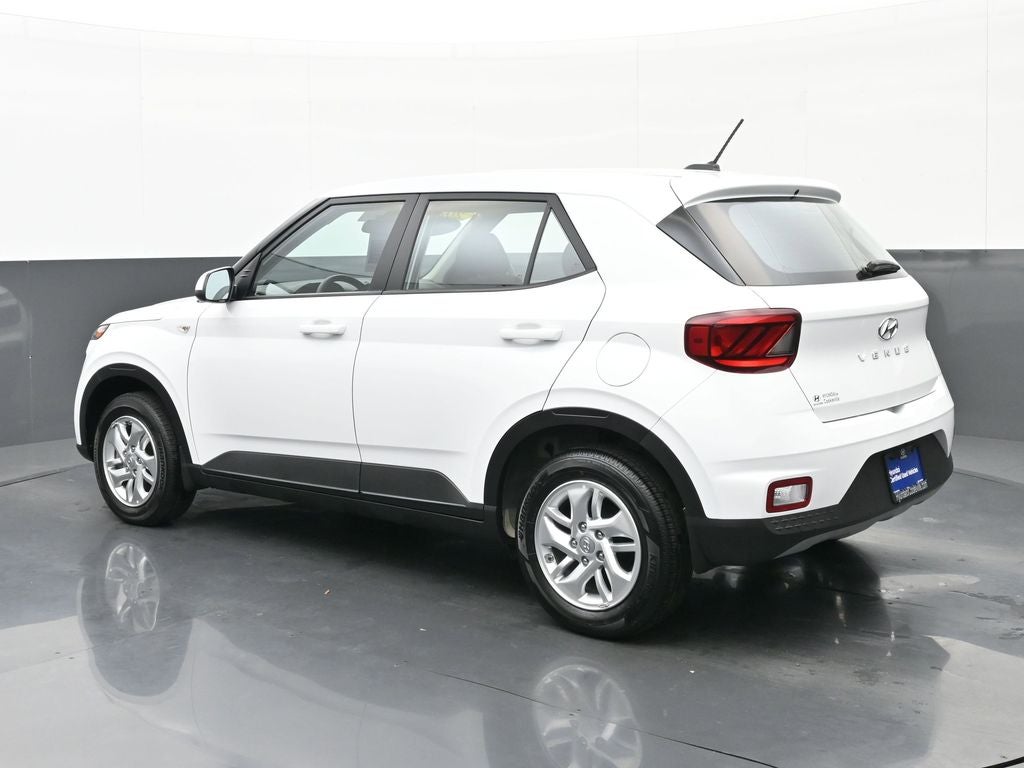2025 Hyundai Venue SE