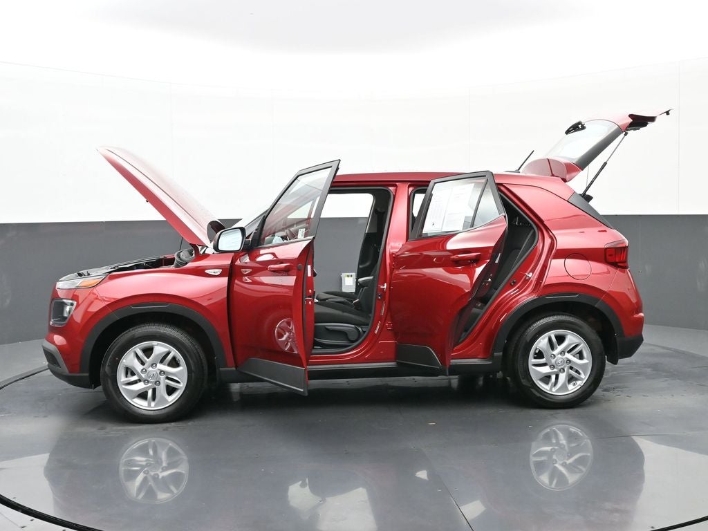 2025 Hyundai Venue SE