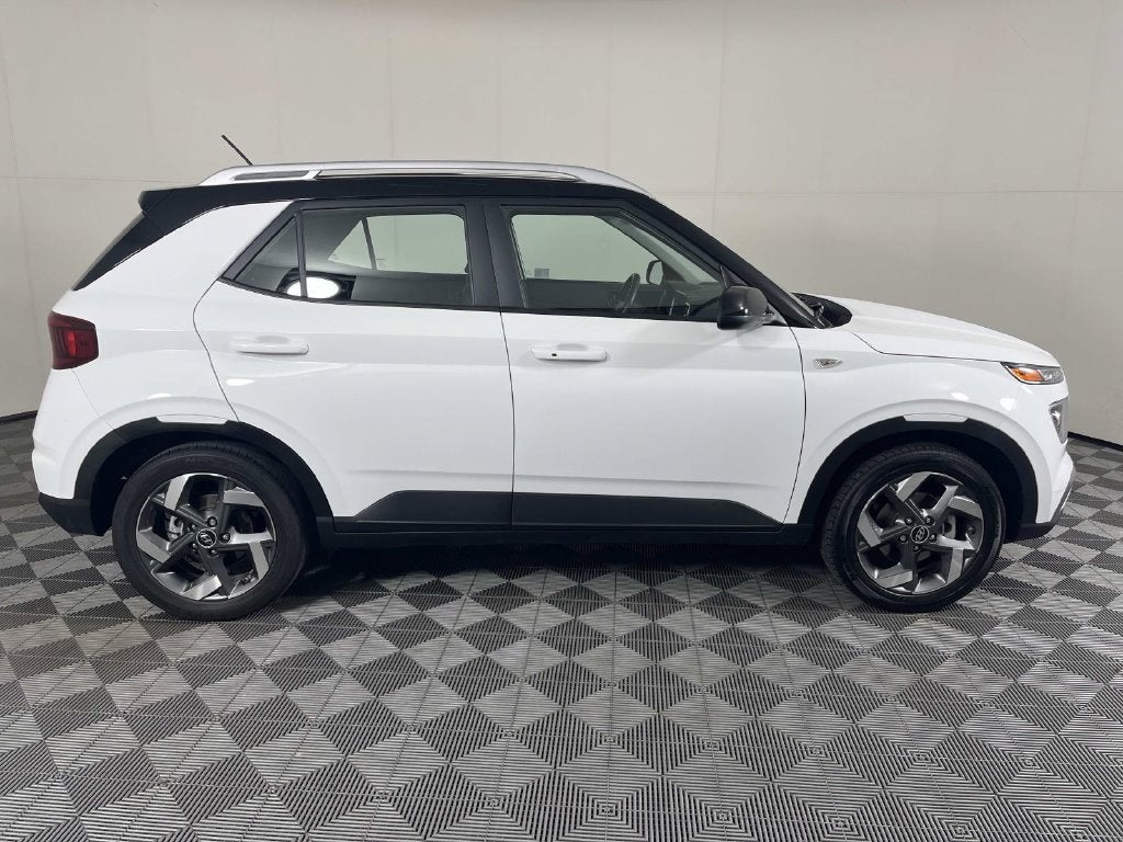 2024 Hyundai Venue Limited