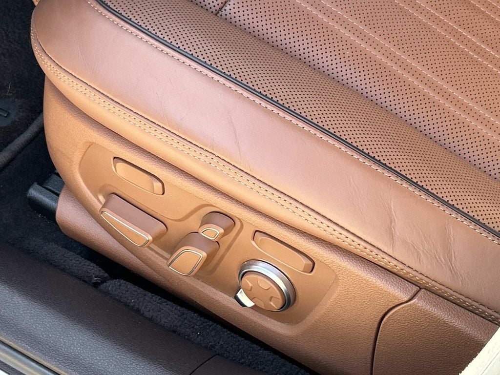 2022 Genesis G90 3.3T Premium