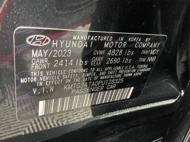 2023 Genesis G70 2.0T