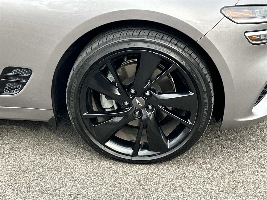 2023 Genesis G70 2.0T