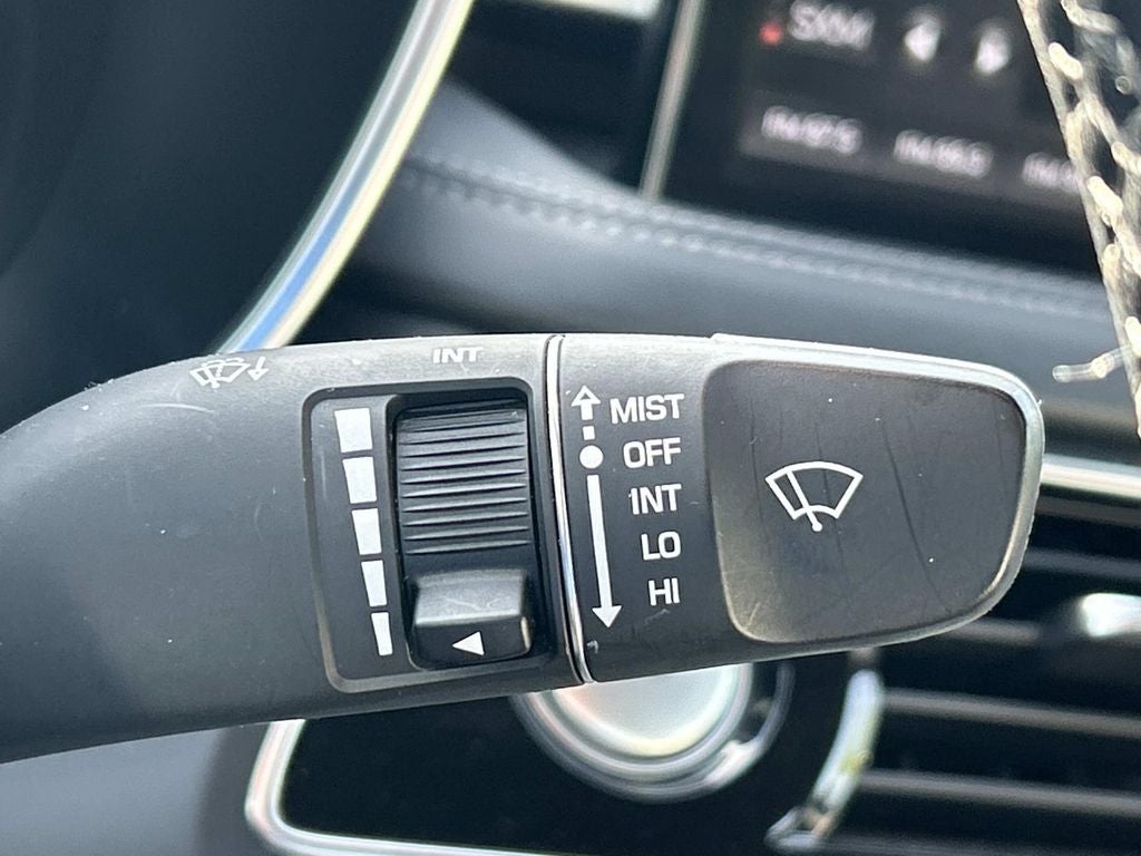 2022 Genesis G70 2.0T