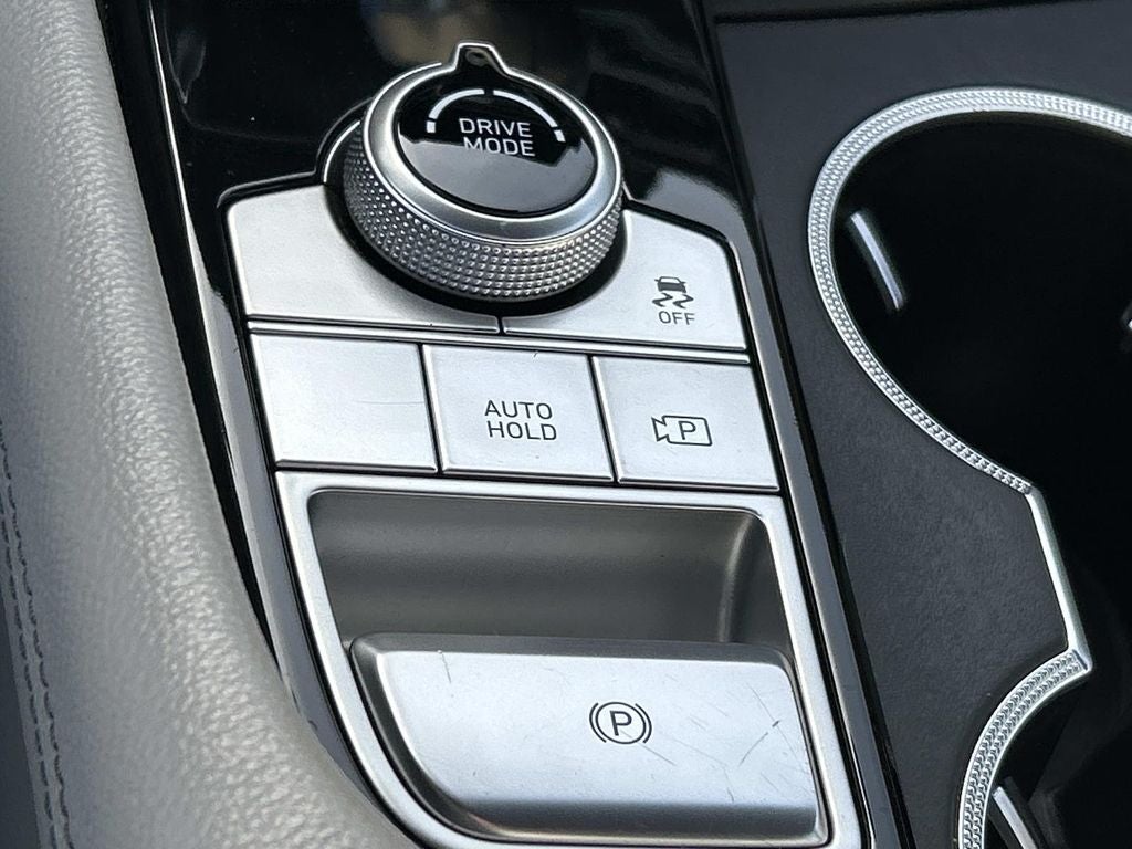 2022 Genesis G70 2.0T