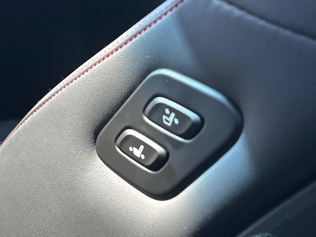 2025 Genesis G70 3.3T Sport Advanced