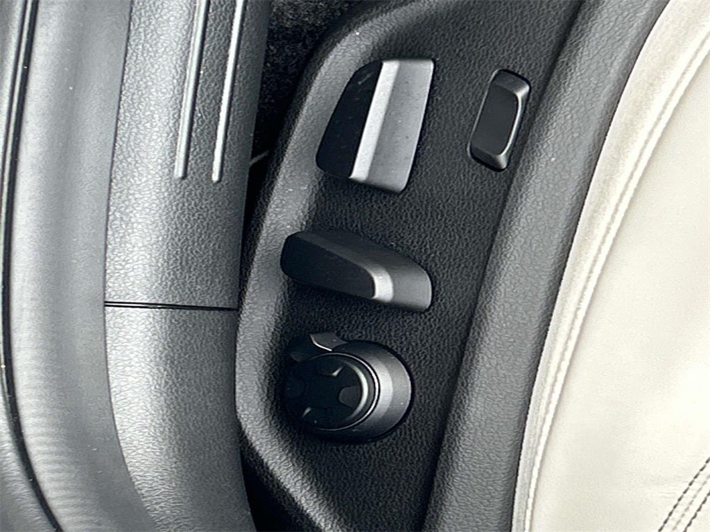 2025 Genesis G70 3.3T Sport Advanced