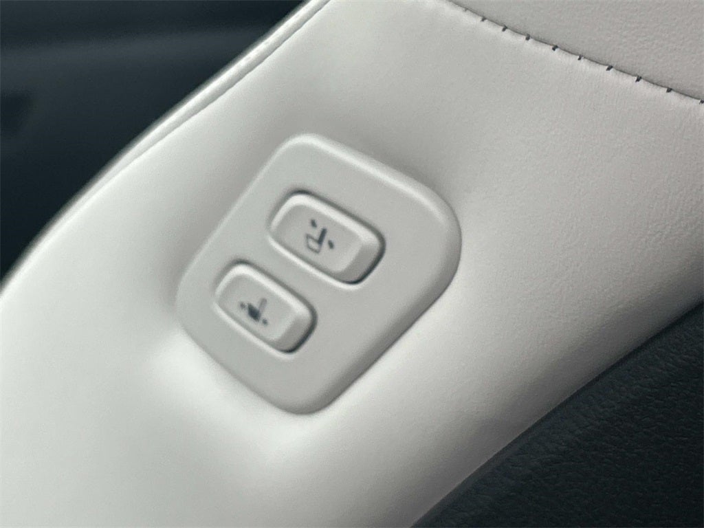 2025 Genesis G70 3.3T Sport Advanced