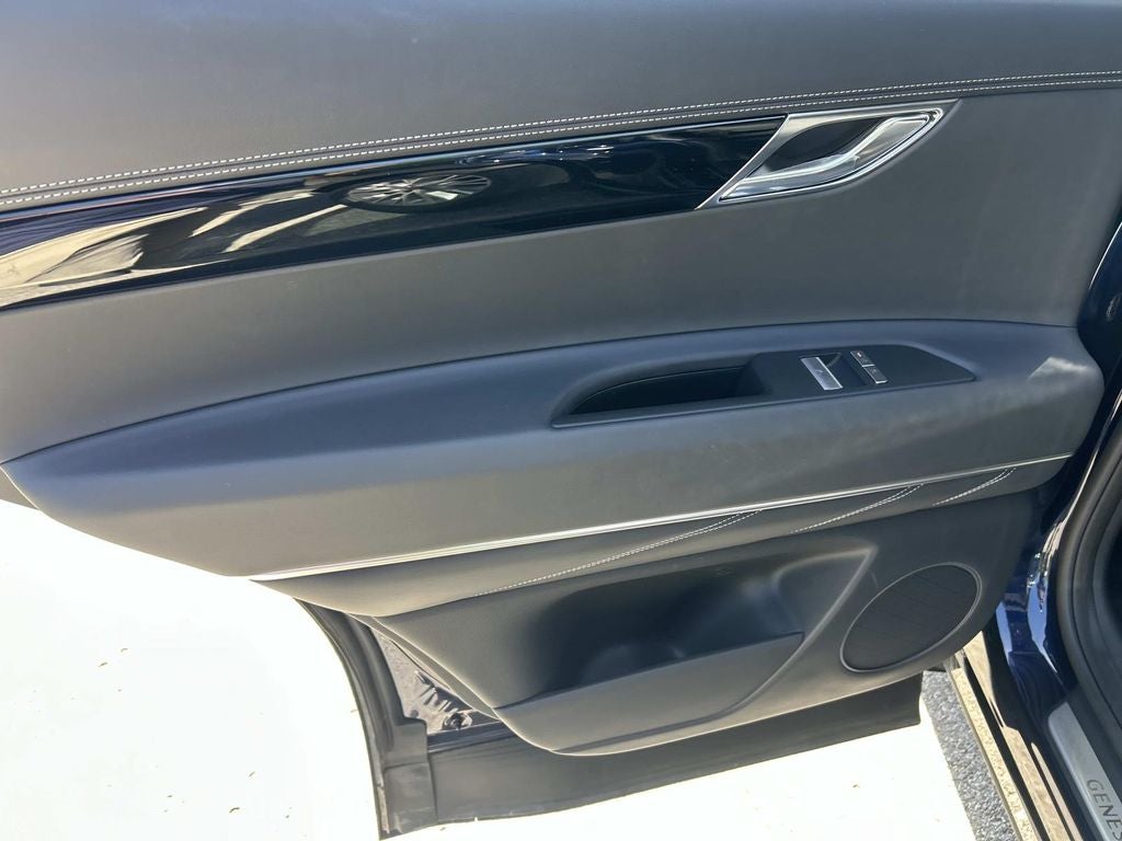 2025 Genesis GV80 2.5T Standard