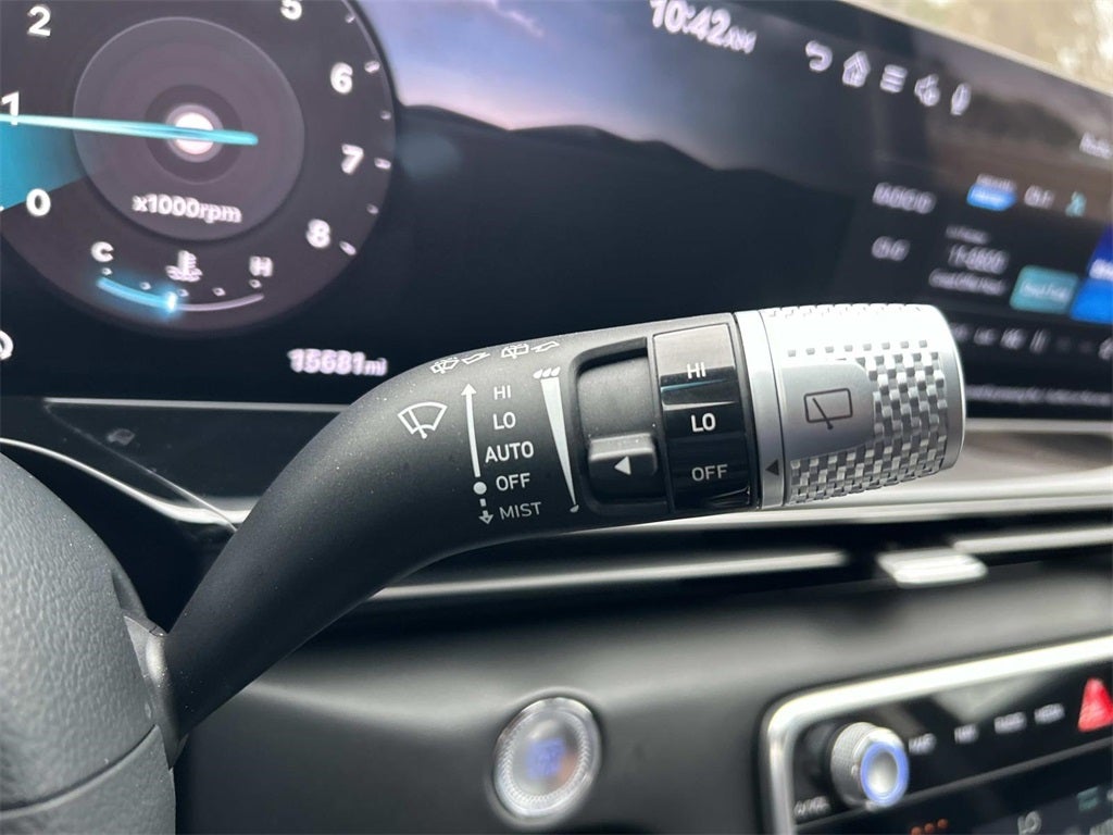 2025 Genesis GV80 Standard