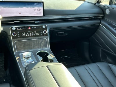 2025 Genesis GV80 Select