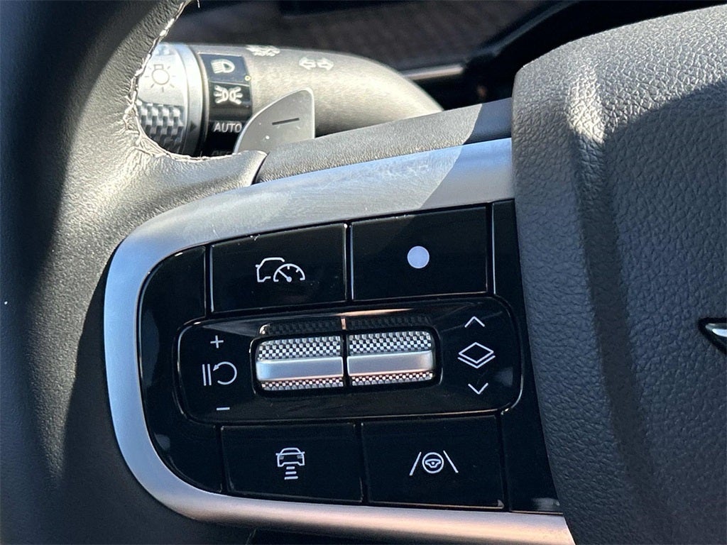 2025 Genesis GV80 Select