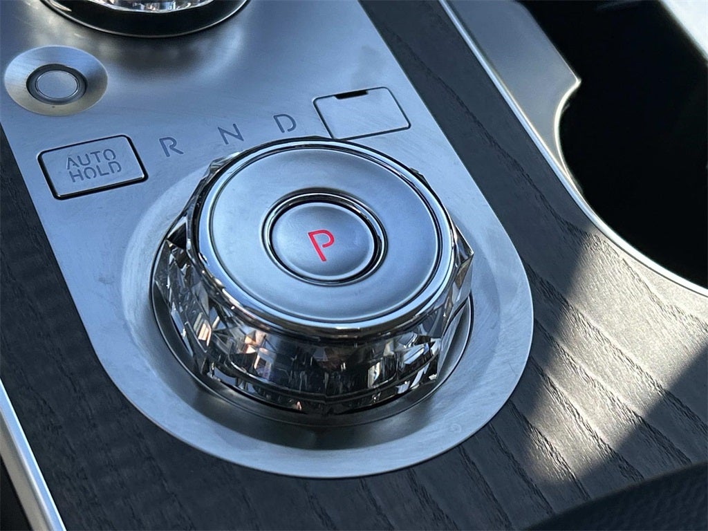 2025 Genesis GV80 Select