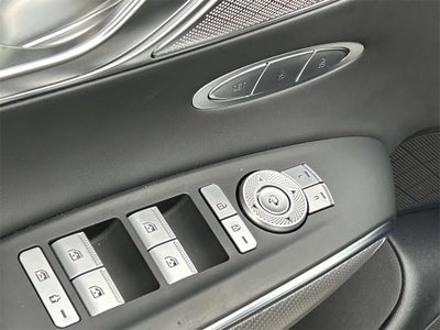 2023 Genesis GV70 2.5T