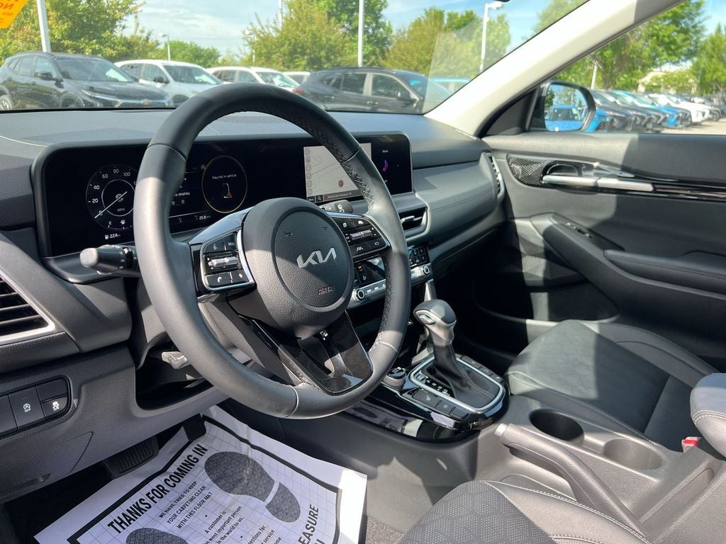 2025 Kia Seltos EX
