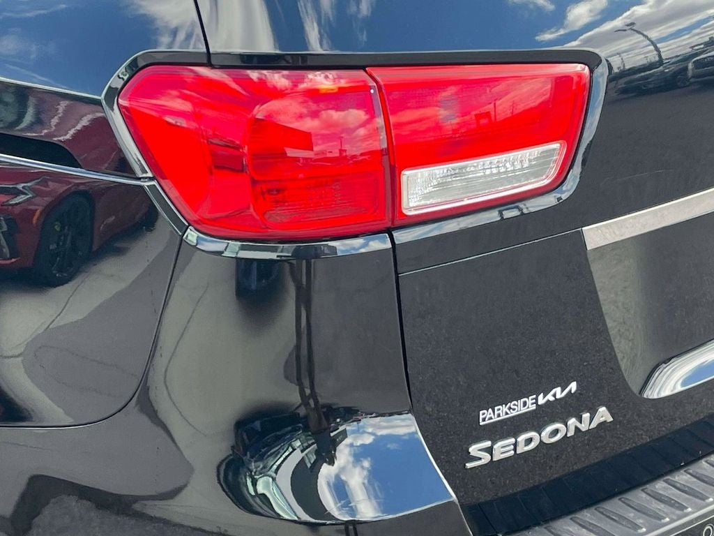 2016 Kia Sedona LX