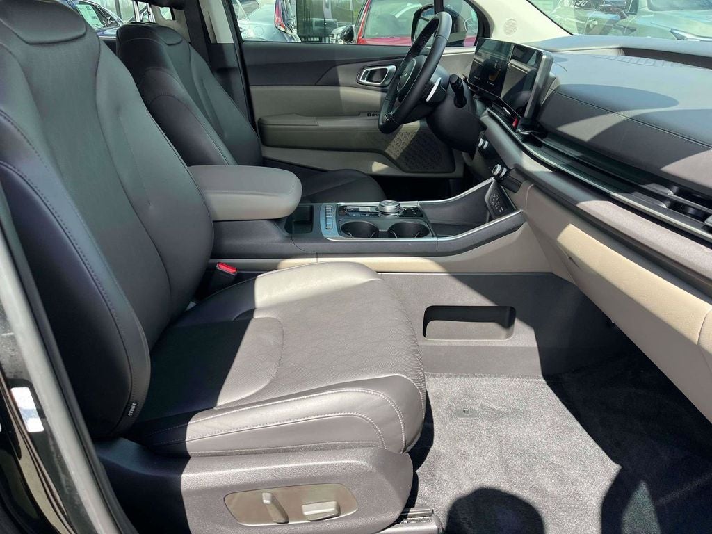 2025 Kia Carnival Hybrid EX