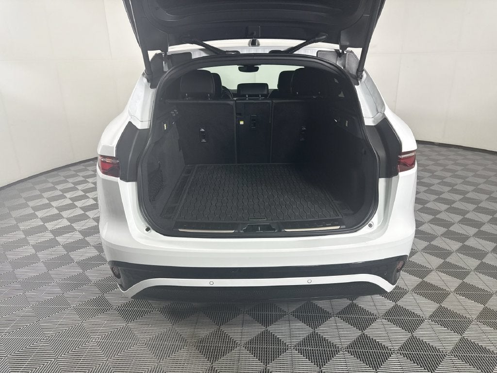 2024 Jaguar F-PACE P250 R-Dynamic S