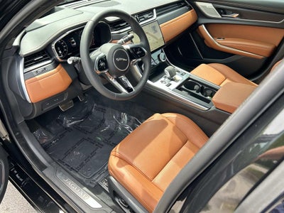 2024 Jaguar XF R-Dynamic SE