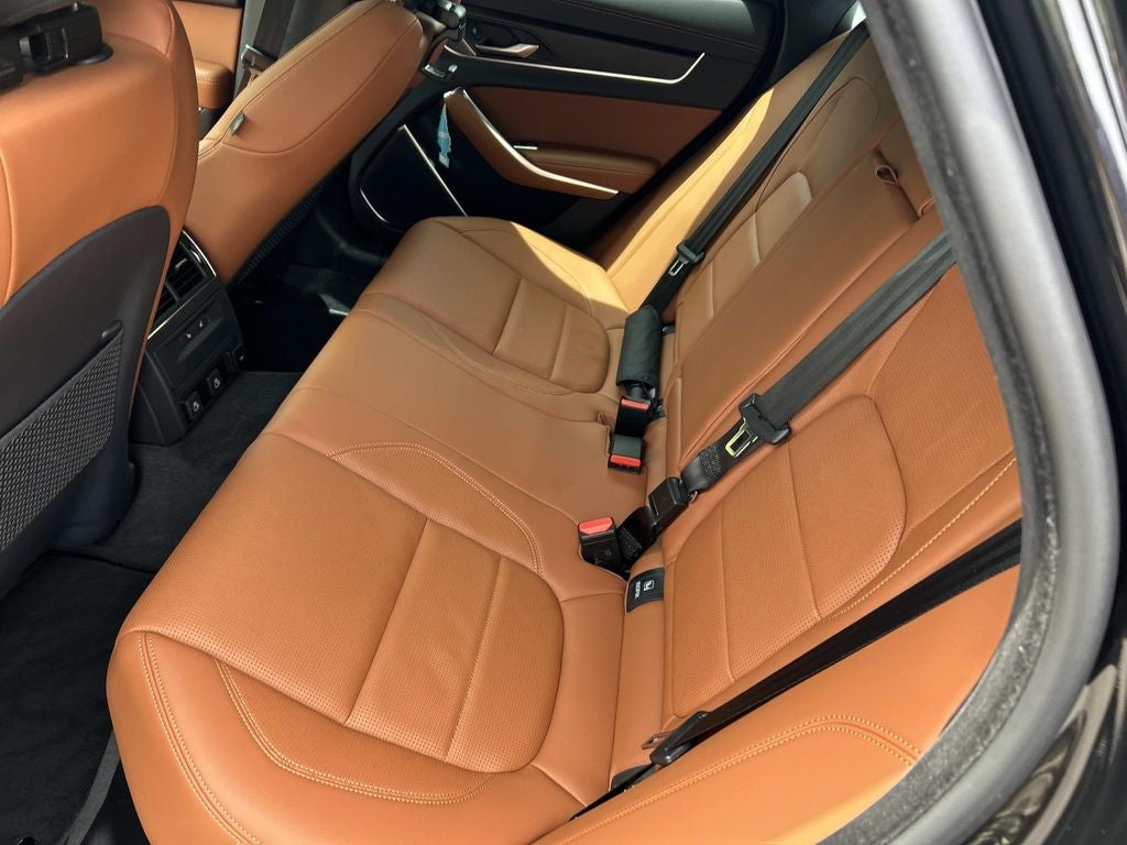 2024 Jaguar XF R-Dynamic SE