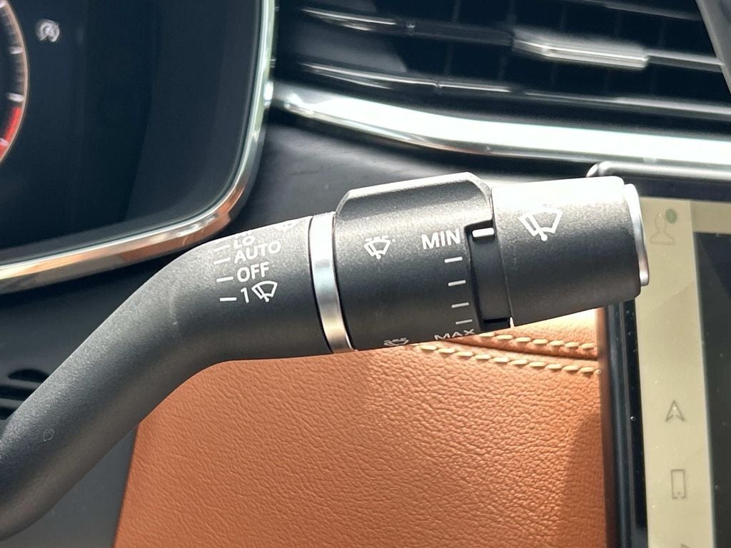2024 Jaguar XF R-Dynamic SE