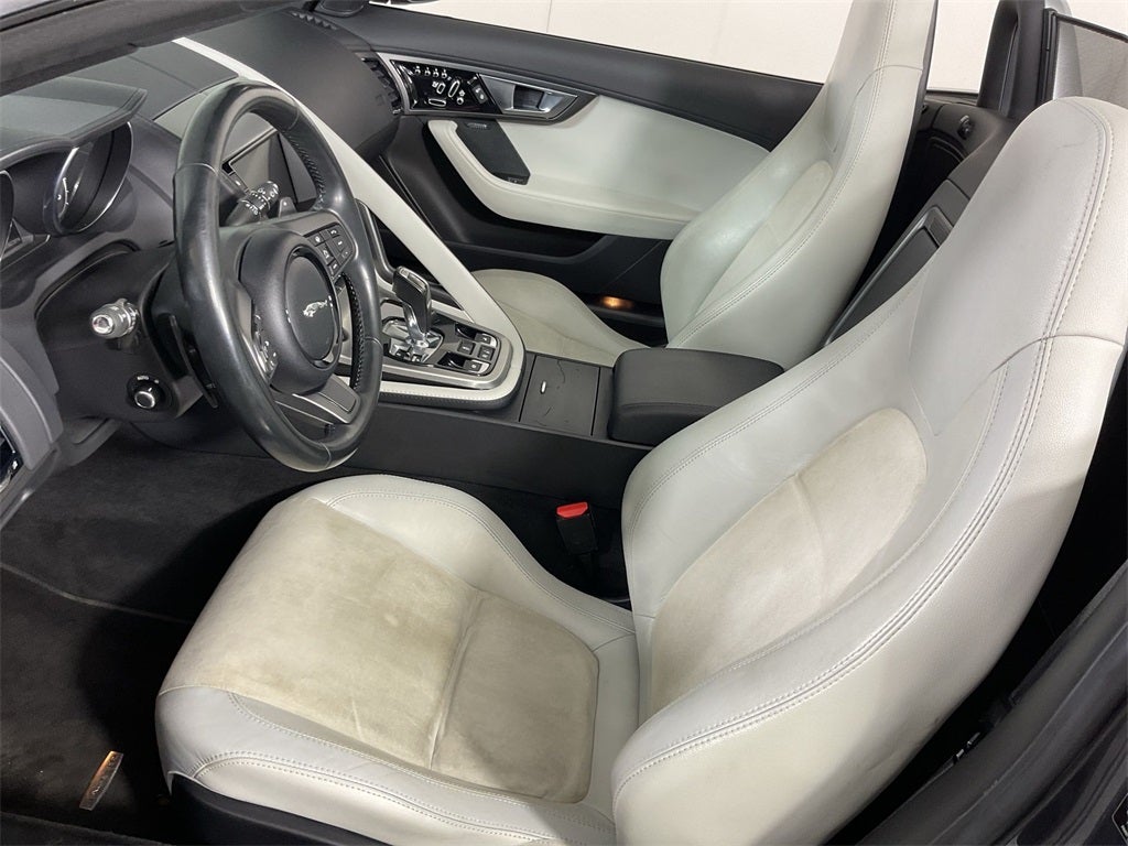 2016 Jaguar F-TYPE Base