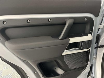 2023 Land Rover Defender 110 SE