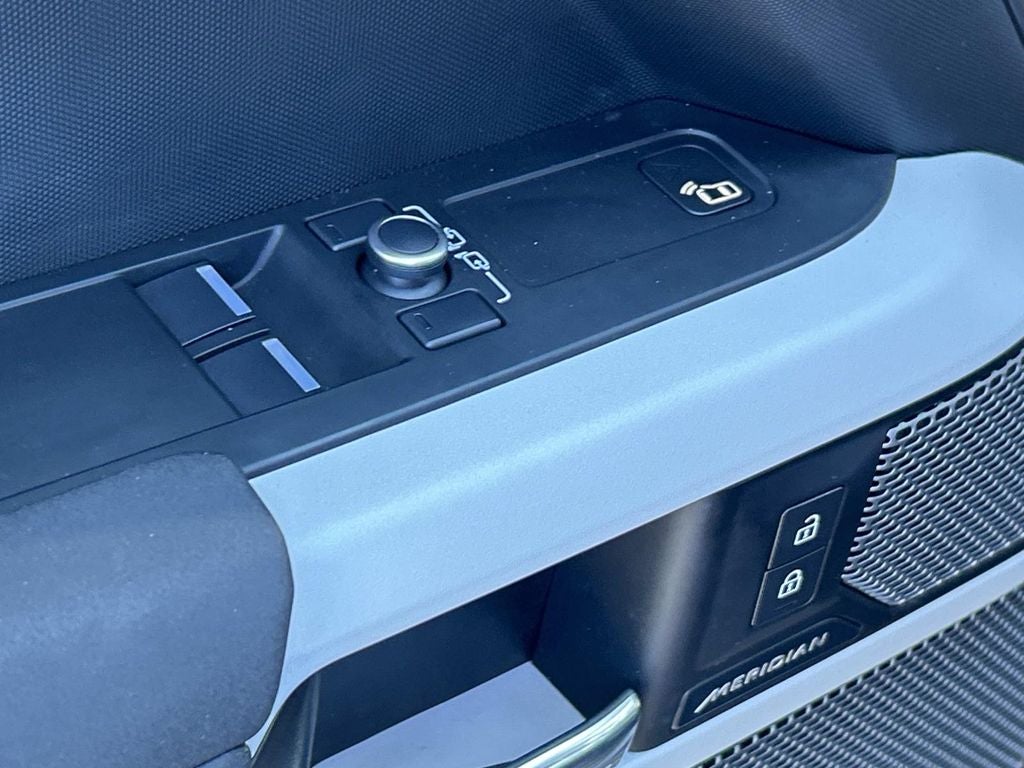 2022 Land Rover Defender X-Dynamic S